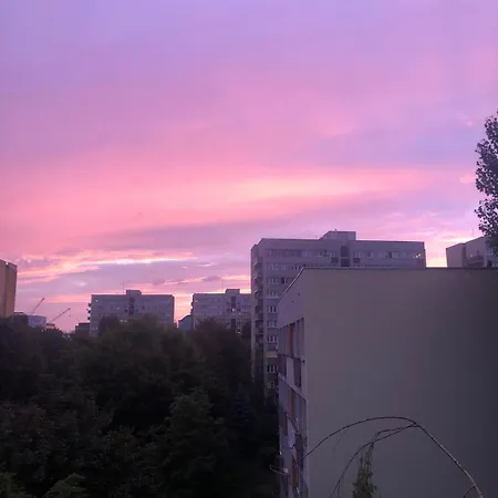 Апартаменти Skyview Serenity